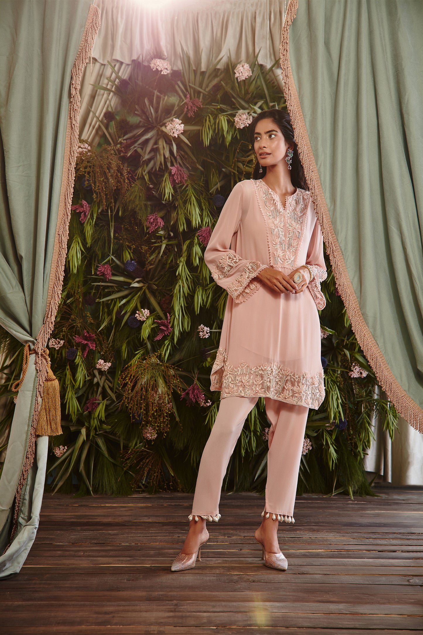 BLUSH PINK EMBROIDERED KURTA SET